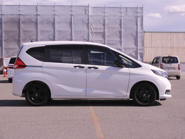 フリード Ｇブラックスタイル　ワンオーナー　７インチナビ　バックカメラ　ＥＴＣ　アダプティブクルーズコントロール　両側電動スライドドア　シートヒーター　Ｂｌｕｅｔｏｏｔｈ　ＬＥＤヘッドライト　衝突被害軽減ブレーキ　禁煙車（26枚目）