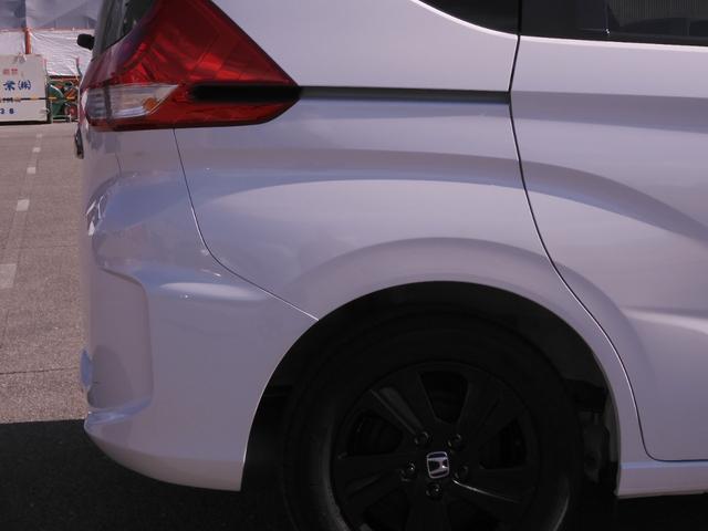 フリード Ｇブラックスタイル　ワンオーナー　７インチナビ　バックカメラ　ＥＴＣ　アダプティブクルーズコントロール　両側電動スライドドア　シートヒーター　Ｂｌｕｅｔｏｏｔｈ　ＬＥＤヘッドライト　衝突被害軽減ブレーキ　禁煙車（43枚目）