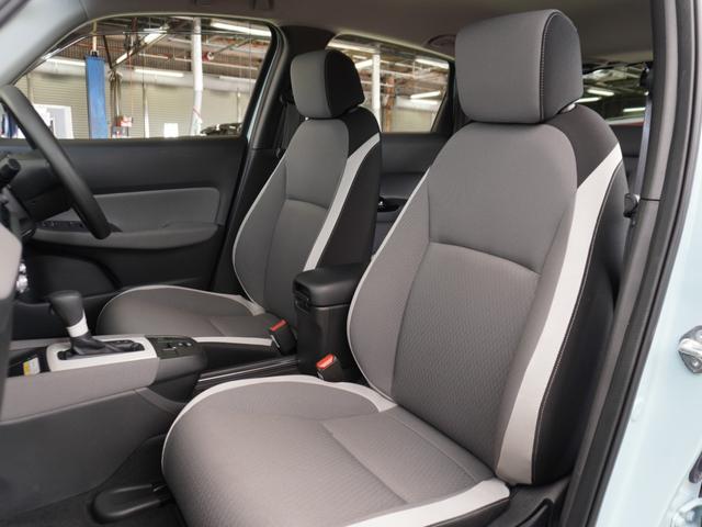 フィット ｅ：ＨＥＶクロスター　ワンオーナー　９インチナビ　バックカメラ　ドラレコ　ＥＴＣ　アダプティブクルーズコントロール　Ｂｌｕｅｔｏｏｔｈ　ＵＳＢ入力端子　ＬＥＤヘッドライト　衝突被害軽減ブレーキ　純正アルミホイール　禁煙車（10枚目）