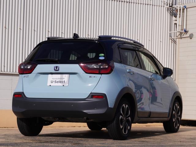 フィット ｅ：ＨＥＶクロスター　ワンオーナー　９インチナビ　バックカメラ　ドラレコ　ＥＴＣ　アダプティブクルーズコントロール　Ｂｌｕｅｔｏｏｔｈ　ＵＳＢ入力端子　ＬＥＤヘッドライト　衝突被害軽減ブレーキ　純正アルミホイール　禁煙車（16枚目）