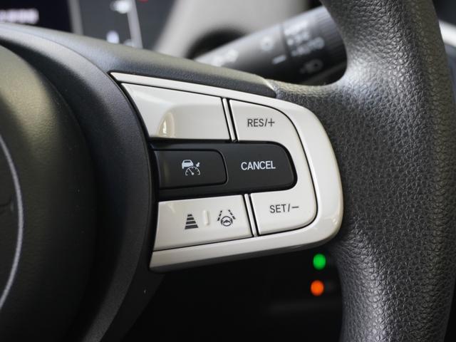 フィット ｅ：ＨＥＶクロスター　ワンオーナー　９インチナビ　バックカメラ　ドラレコ　ＥＴＣ　アダプティブクルーズコントロール　Ｂｌｕｅｔｏｏｔｈ　ＵＳＢ入力端子　ＬＥＤヘッドライト　衝突被害軽減ブレーキ　純正アルミホイール　禁煙車（18枚目）