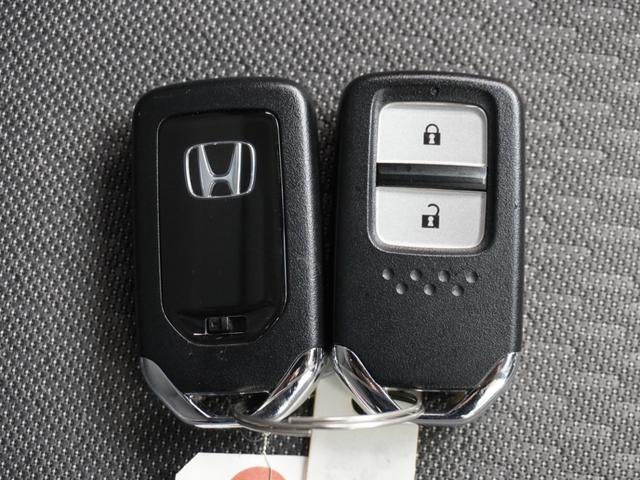 フィット ｅ：ＨＥＶクロスター　ワンオーナー　９インチナビ　バックカメラ　ドラレコ　ＥＴＣ　アダプティブクルーズコントロール　Ｂｌｕｅｔｏｏｔｈ　ＵＳＢ入力端子　ＬＥＤヘッドライト　衝突被害軽減ブレーキ　純正アルミホイール　禁煙車（36枚目）