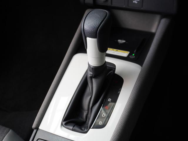 フィット ｅ：ＨＥＶクロスター　ワンオーナー　９インチナビ　バックカメラ　ドラレコ　ＥＴＣ　アダプティブクルーズコントロール　Ｂｌｕｅｔｏｏｔｈ　ＵＳＢ入力端子　ＬＥＤヘッドライト　衝突被害軽減ブレーキ　純正アルミホイール　禁煙車（51枚目）