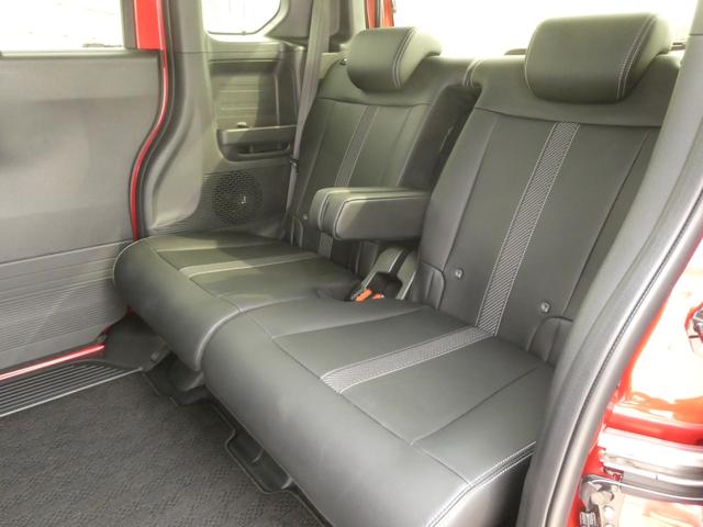 N-BOXカスタム コーディネートスタイル デモカー 9インチナビ バックカメラ ドラレコ ETC アダプティブクルーズコントロール 両側電動スライドドア シートヒーター Bluetooth LEDヘッドライト 衝突被害軽減ブレーキ 禁煙車(15枚目)