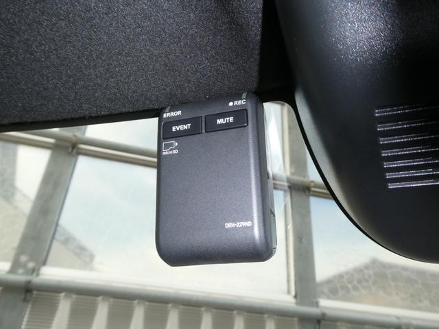 N-BOXカスタム コーディネートスタイル デモカー 9インチナビ バックカメラ ドラレコ ETC アダプティブクルーズコントロール 両側電動スライドドア シートヒーター Bluetooth LEDヘッドライト 衝突被害軽減ブレーキ 禁煙車(19枚目)