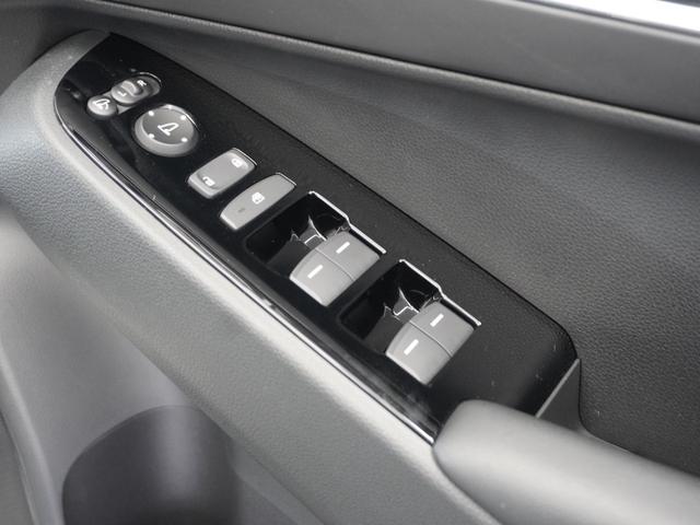 ヴェゼル e:HEVZ 2年保証ナビRカメETCクルコンBT地デジLED 渋滞追従クルーズ Bluetooth デイライト オートハイビーム ヒルダウンアシスト シートヒーター 障害物センサー ワイヤレス充電器 スペアキー(33枚目)