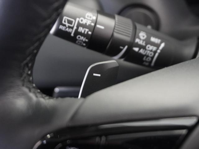 ヴェゼル e:HEVZ 2年保証ナビRカメETCクルコンBT地デジLED 渋滞追従クルーズ Bluetooth デイライト オートハイビーム ヒルダウンアシスト シートヒーター 障害物センサー ワイヤレス充電器 スペアキー(41枚目)