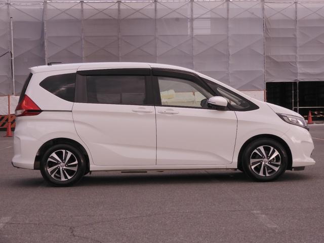 フリード＋ Ｇ・ホンダセンシング　ワンオーナー車　７インチナビ（純正用品ＶＸＭ－１７５ＶＦｉ）　フルセグＴＶ　バックカメラ　ＥＴＣ　両側電動スライドドア　ＬＥＤオートライト　衝突被害軽減ブレーキ　横滑り防止装置　純正アルミ（28枚目）