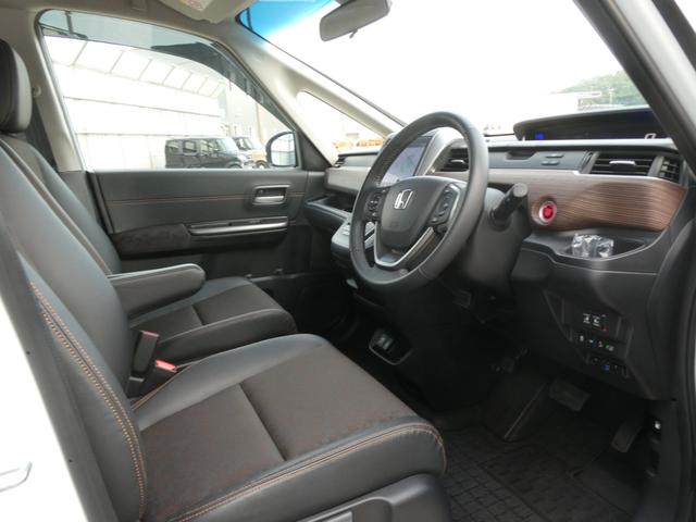 フリード クロスター　４ＷＤ　ワンオーナー　９インチナビ　バックカメラ　ＥＴＣ　アダプティブクルーズコントロール　両側電動スライドドア　シートヒーター　Ｂｌｕｅｔｏｏｔｈ　ＬＥＤヘッドライト　衝突被害軽減ブレーキ　禁煙車（42枚目）