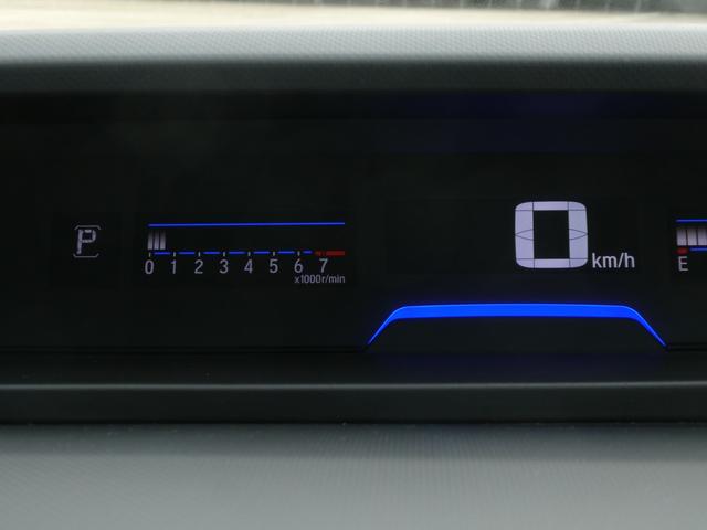 フリード クロスター　４ＷＤ　ワンオーナー　９インチナビ　バックカメラ　ＥＴＣ　アダプティブクルーズコントロール　両側電動スライドドア　シートヒーター　Ｂｌｕｅｔｏｏｔｈ　ＬＥＤヘッドライト　衝突被害軽減ブレーキ　禁煙車（63枚目）