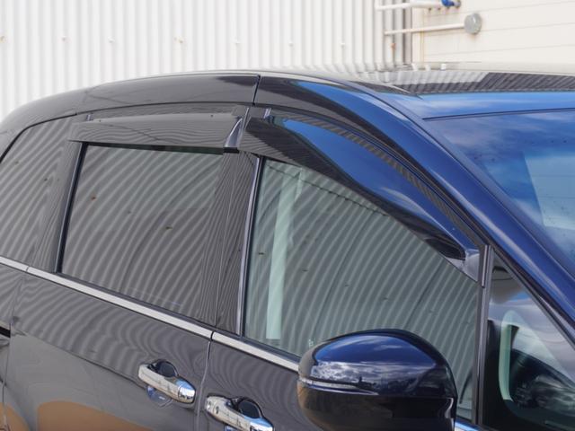 オデッセイハイブリッド ｅ：ＨＥＶアブソルート・ＥＸ　ワンオーナー　１０インチナビ　全周囲カメラ　ドラレコ　ＥＴＣ２．０　アダプティブクルーズコントロール　両側電動スライドドア　シートヒーター　オットマン　ジェスチャーコントロールパワースライドドア（31枚目）