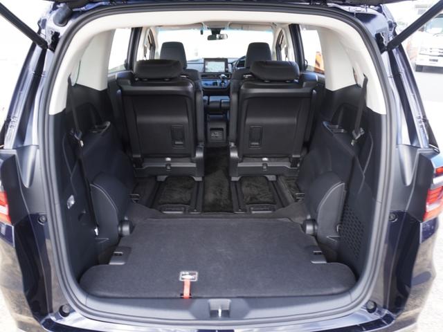 オデッセイハイブリッド ｅ：ＨＥＶアブソルート・ＥＸ　ワンオーナー　１０インチナビ　全周囲カメラ　ドラレコ　ＥＴＣ２．０　アダプティブクルーズコントロール　両側電動スライドドア　シートヒーター　オットマン　ジェスチャーコントロールパワースライドドア（39枚目）