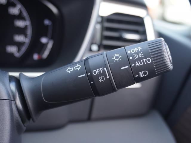 オデッセイハイブリッド ｅ：ＨＥＶアブソルート・ＥＸ　ワンオーナー　１０インチナビ　全周囲カメラ　ドラレコ　ＥＴＣ２．０　アダプティブクルーズコントロール　両側電動スライドドア　シートヒーター　オットマン　ジェスチャーコントロールパワースライドドア（53枚目）