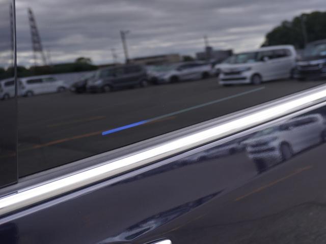 オデッセイハイブリッド ｅ：ＨＥＶアブソルート・ＥＸ　ワンオーナー　１０インチナビ　全周囲カメラ　ドラレコ　ＥＴＣ２．０　アダプティブクルーズコントロール　両側電動スライドドア　シートヒーター　オットマン　ジェスチャーコントロールパワースライドドア（72枚目）