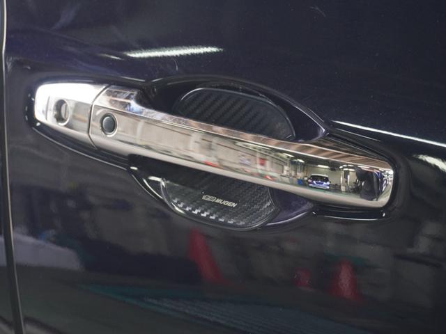 オデッセイハイブリッド ｅ：ＨＥＶアブソルート・ＥＸ　ワンオーナー　１０インチナビ　全周囲カメラ　ドラレコ　ＥＴＣ２．０　アダプティブクルーズコントロール　両側電動スライドドア　シートヒーター　オットマン　ジェスチャーコントロールパワースライドドア（75枚目）