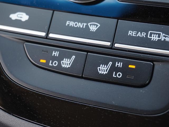 フリードハイブリッド ハイブリッド・Gホンダセンシング ワンオーナー 7インチナビ バックカメラ ETC アダプティブクルーズコントロール 両側電動スライドドア シートヒーター Bluetooth DVD再生 LEDヘッドライト 衝突被害軽減ブレーキ(19枚目)