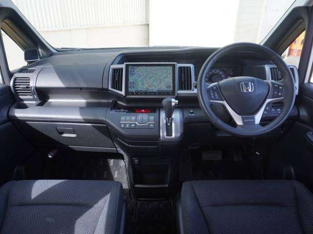 ステップワゴンスパーダ Ｓ　ワンオーナー　９インチナビ　バックカメラ　片側電動スライドドア　ＥＴＣ　クルーズコントロール　シートヒーター　Ｂｌｕｅｔｏｏｔｈ　フルセグ　ディスチャージドランプ　横滑り防止装置　純正アルミホイール（7枚目）