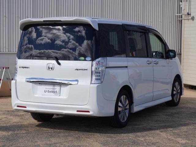 ステップワゴンスパーダ Ｓ　ワンオーナー　９インチナビ　バックカメラ　片側電動スライドドア　ＥＴＣ　クルーズコントロール　シートヒーター　Ｂｌｕｅｔｏｏｔｈ　フルセグ　ディスチャージドランプ　横滑り防止装置　純正アルミホイール（14枚目）