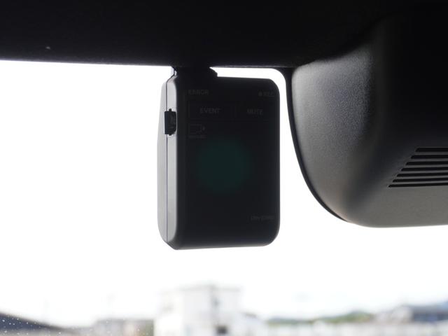 N-BOXカスタム ターボ デモカー 9インチナビ バックカメラ ドラレコ ETC アダプティブクルーズコントロール 両側電動スライドドア シートヒーター Bluetooth LEDヘッドライト 衝突被害軽減ブレーキ 禁煙車(6枚目)