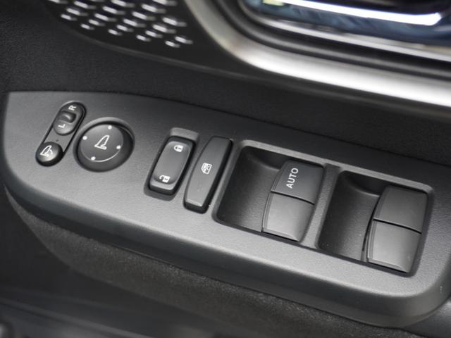 N-BOXカスタム ターボ デモカー 9インチナビ バックカメラ ドラレコ ETC アダプティブクルーズコントロール 両側電動スライドドア シートヒーター Bluetooth LEDヘッドライト 衝突被害軽減ブレーキ 禁煙車(42枚目)