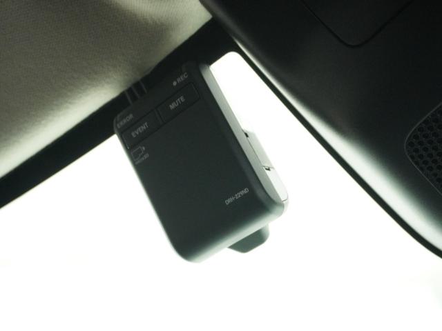 ヴェゼル ｅ：ＨＥＶＸ　２年保証当社試乗車ナビＤレコＲカメＥＴＣクルコンＢＴ（5枚目）