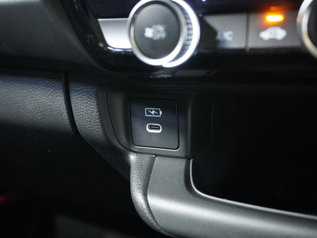 ヴェゼル ｅ：ＨＥＶＸ　２年保証当社試乗車ナビＤレコＲカメＥＴＣクルコンＢＴ（61枚目）