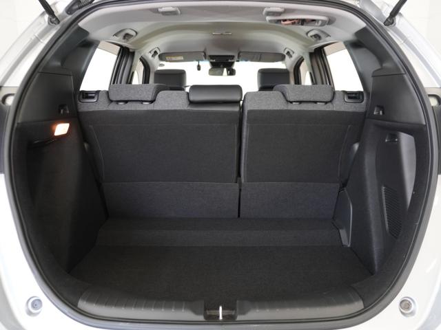 フィット e:HEVホーム20周年特別仕様車カーサ 2年保証ナビDレコRカメETCクルコンBT地デジ 渋滞追従クルーズ 障害物センサー シートヒーター オートハイビーム Bluetooth フルセグTV 16インチ純正アルミホイール(28枚目)