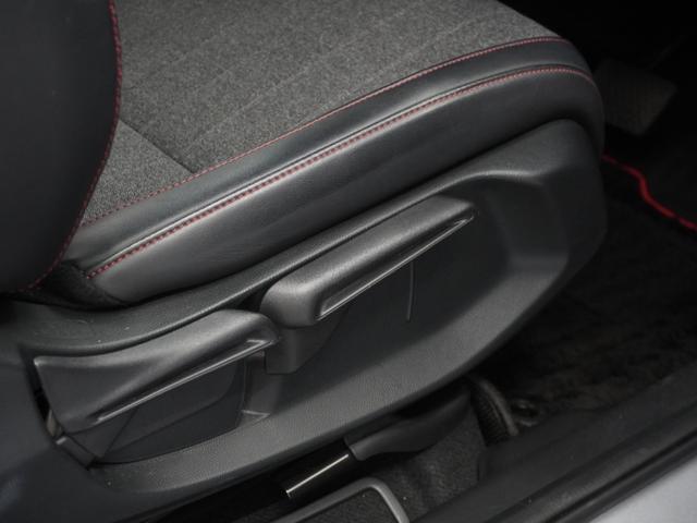 フィット e:HEVホーム20周年特別仕様車カーサ 2年保証ナビDレコRカメETCクルコンBT地デジ 渋滞追従クルーズ 障害物センサー シートヒーター オートハイビーム Bluetooth フルセグTV 16インチ純正アルミホイール(31枚目)