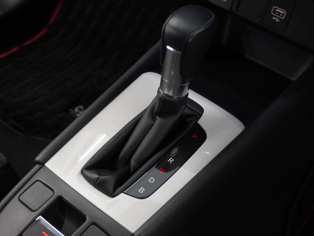 フィット e:HEVホーム20周年特別仕様車カーサ 2年保証ナビDレコRカメETCクルコンBT地デジ 渋滞追従クルーズ 障害物センサー シートヒーター オートハイビーム Bluetooth フルセグTV 16インチ純正アルミホイール(41枚目)