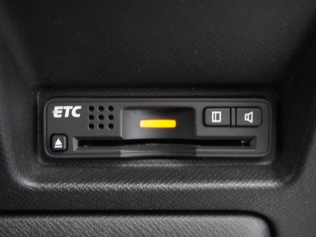 ステップワゴンスパーダ Zクールスピリット 1年保証ナビRカメETC両電扉BTパドルシフト クルーズコントロール フルセグTV DVD再生 17インチ純正アルミホイール HIDヘッドライト アイドリングストップ 横滑り防止装置 盗難防止装置(5枚目)