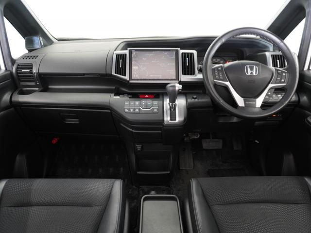 ステップワゴンスパーダ Zクールスピリット 1年保証ナビRカメETC両電扉BTパドルシフト クルーズコントロール フルセグTV DVD再生 17インチ純正アルミホイール HIDヘッドライト アイドリングストップ 横滑り防止装置 盗難防止装置(7枚目)