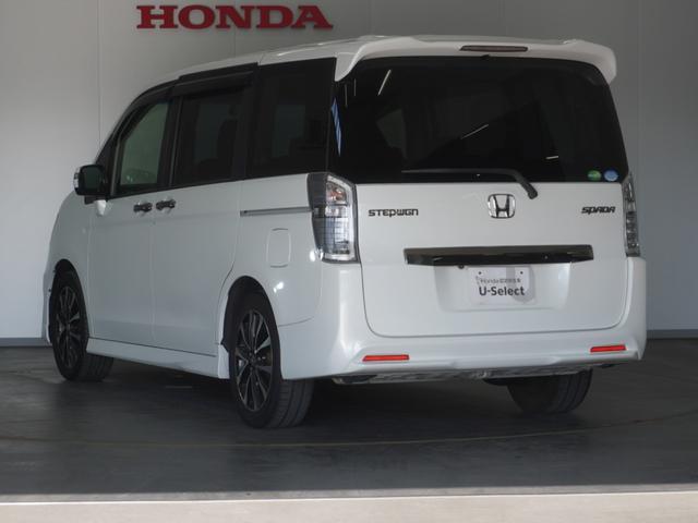 ステップワゴンスパーダ Zクールスピリット 1年保証ナビRカメETC両電扉BTパドルシフト クルーズコントロール フルセグTV DVD再生 17インチ純正アルミホイール HIDヘッドライト アイドリングストップ 横滑り防止装置 盗難防止装置(12枚目)