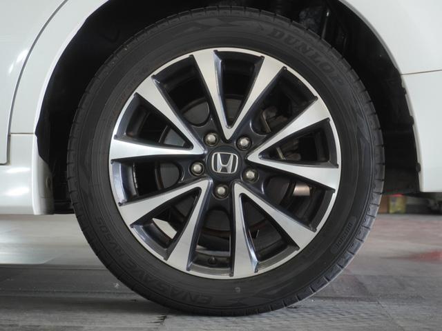 ステップワゴンスパーダ Zクールスピリット 1年保証ナビRカメETC両電扉BTパドルシフト クルーズコントロール フルセグTV DVD再生 17インチ純正アルミホイール HIDヘッドライト アイドリングストップ 横滑り防止装置 盗難防止装置(13枚目)