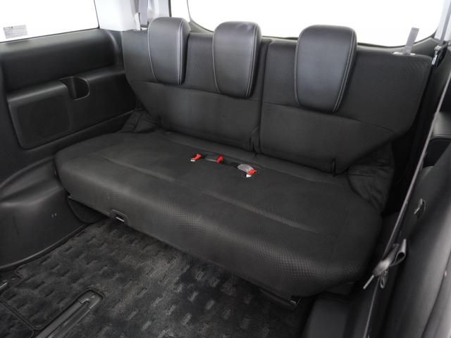 ステップワゴンスパーダ Zクールスピリット 1年保証ナビRカメETC両電扉BTパドルシフト クルーズコントロール フルセグTV DVD再生 17インチ純正アルミホイール HIDヘッドライト アイドリングストップ 横滑り防止装置 盗難防止装置(18枚目)