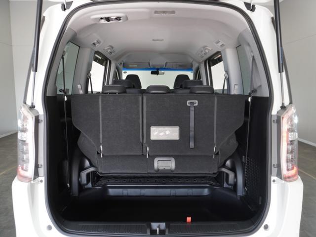 ステップワゴンスパーダ Zクールスピリット 1年保証ナビRカメETC両電扉BTパドルシフト クルーズコントロール フルセグTV DVD再生 17インチ純正アルミホイール HIDヘッドライト アイドリングストップ 横滑り防止装置 盗難防止装置(21枚目)