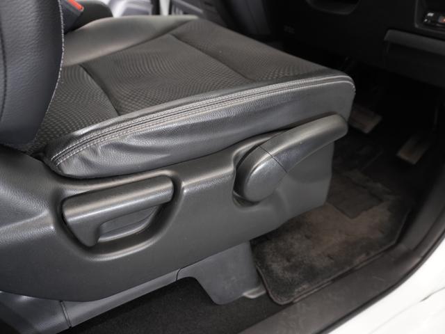 ステップワゴンスパーダ Zクールスピリット 1年保証ナビRカメETC両電扉BTパドルシフト クルーズコントロール フルセグTV DVD再生 17インチ純正アルミホイール HIDヘッドライト アイドリングストップ 横滑り防止装置 盗難防止装置(24枚目)