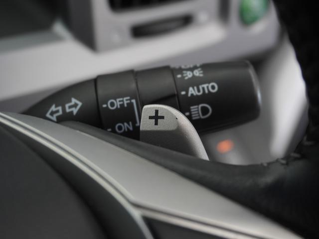 ステップワゴンスパーダ Zクールスピリット 1年保証ナビRカメETC両電扉BTパドルシフト クルーズコントロール フルセグTV DVD再生 17インチ純正アルミホイール HIDヘッドライト アイドリングストップ 横滑り防止装置 盗難防止装置(29枚目)