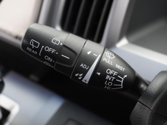 ステップワゴンスパーダ Zクールスピリット 1年保証ナビRカメETC両電扉BTパドルシフト クルーズコントロール フルセグTV DVD再生 17インチ純正アルミホイール HIDヘッドライト アイドリングストップ 横滑り防止装置 盗難防止装置(31枚目)