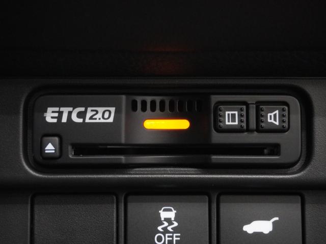 ＺＲ－Ｖ ｅ：ＨＥＶＺ　２年保証４ＷＤナビ全周囲カメＤレコＥＴＣ２．０地デジ　渋滞追従クルーズ　Ｂｌｕｅｔｏｏｔｈ　後退出庫サポート　ブラインドスポット　ヒルダウンアシスト　１６インチ純正アルミホイール　ＢＯＳＥスピーカー（5枚目）