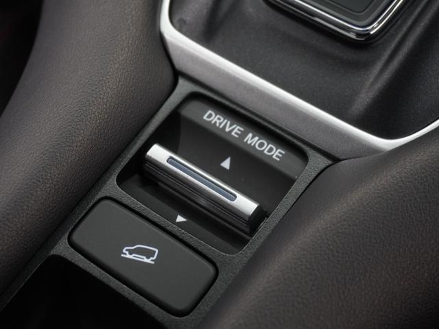 ＺＲ－Ｖ ｅ：ＨＥＶＺ　２年保証４ＷＤナビ全周囲カメＤレコＥＴＣ２．０地デジ　渋滞追従クルーズ　Ｂｌｕｅｔｏｏｔｈ　後退出庫サポート　ブラインドスポット　ヒルダウンアシスト　１６インチ純正アルミホイール　ＢＯＳＥスピーカー（12枚目）