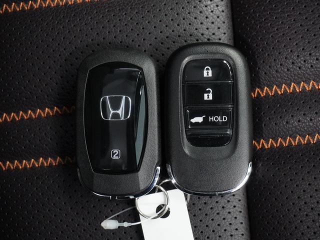 ＺＲ－Ｖ ｅ：ＨＥＶＺ　２年保証４ＷＤナビ全周囲カメＤレコＥＴＣ２．０地デジ　渋滞追従クルーズ　Ｂｌｕｅｔｏｏｔｈ　後退出庫サポート　ブラインドスポット　ヒルダウンアシスト　１６インチ純正アルミホイール　ＢＯＳＥスピーカー（25枚目）