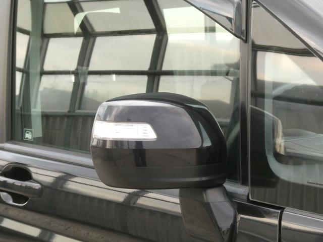 ステップワゴンスパーダ Ｓ　ワンオーナー車　７インチナビ（純正用品　ＶＸＨ－０９８ＣＶＵ）　バックカメラ　ＥＴＣ　ＨＩＤヘッドライト　片側電動スライドドア　パドルシフト　オートエアコン　電動格納ドアミラー　純正アルミ　ＡＢＳ（30枚目）