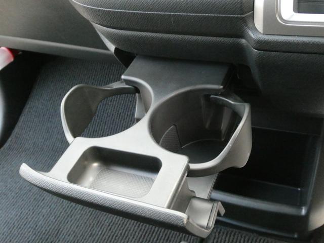 ステップワゴンスパーダ Ｓ　ワンオーナー車　７インチナビ（純正用品　ＶＸＨ－０９８ＣＶＵ）　バックカメラ　ＥＴＣ　ＨＩＤヘッドライト　片側電動スライドドア　パドルシフト　オートエアコン　電動格納ドアミラー　純正アルミ　ＡＢＳ（43枚目）