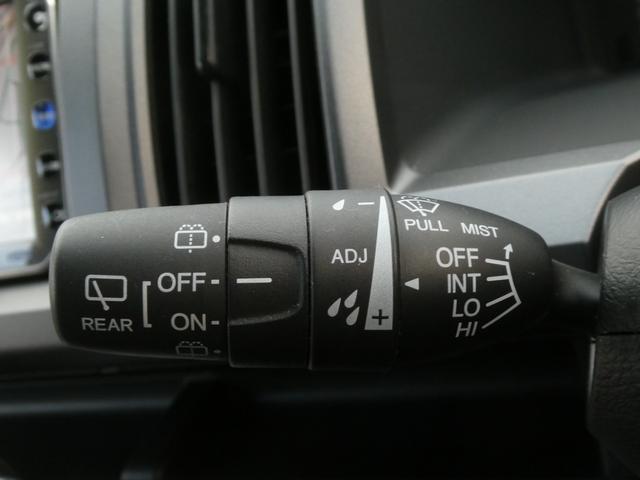 ステップワゴンスパーダ Ｓ　ワンオーナー車　７インチナビ（純正用品　ＶＸＨ－０９８ＣＶＵ）　バックカメラ　ＥＴＣ　ＨＩＤヘッドライト　片側電動スライドドア　パドルシフト　オートエアコン　電動格納ドアミラー　純正アルミ　ＡＢＳ（44枚目）