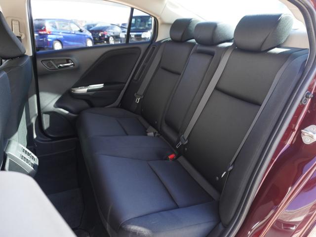 グレイス ハイブリッドLX ワンオーナー車 メーカー装着ナビ バックカメラ ドラレコ ETC クルーズコントロール Bluetooth LEDオートライト スマートキー オートエアコン CD・DVD再生可 電動格納ドアミラー(10枚目)