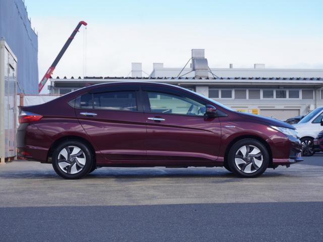 グレイス ハイブリッドLX ワンオーナー車 メーカー装着ナビ バックカメラ ドラレコ ETC クルーズコントロール Bluetooth LEDオートライト スマートキー オートエアコン CD・DVD再生可 電動格納ドアミラー(25枚目)