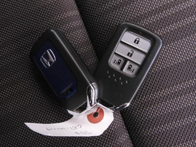 フリードハイブリッド ハイブリッド・Gホンダセンシング ワンオーナー 7インチナビ バックカメラ ETC アダプティブクルーズコントロール 両側電動スライドドア フルセグ Bluetooth LEDヘッドライト 衝突被害軽減ブレーキ スマートキー 禁煙車(19枚目)