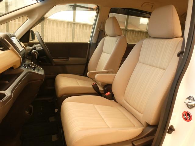 フリード Ｇ・ホンダセンシング　ワンオーナー　７インチナビ　バックカメラ　ＥＴＣ　アダプティブクルーズコントロール　両側電動スライドドア　Ｂｌｕｅｔｏｏｔｈ　衝突被害軽減ブレーキ　スマートキー　３列シート　ＣＤ　ＤＶＤ　禁煙車（8枚目）