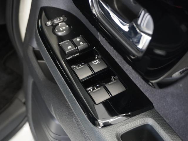 ���X�܋x�X���ē������T�Ηj���Ɛ��j������x���ƂȂ��Ă���܂��B���₢���킹�̂��ԓ����x���Ȃ邱�Ƃ��������܂��B���炩���߁A���������������B