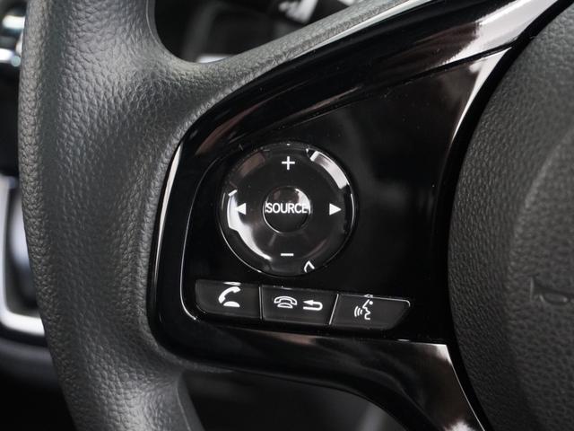 ���n���h���Ɂy�I�[�f�B�I�����R���X�C�b�`�z����������Ă܂��B���_�����炷���ƂȂ��A�{�����[�������E�I�[�f�B�I�\�[�X�ؑցE�I�Ȃ��o���܂��B���S�^�]���Ȃ��瑀�삪�\�ɂȂ�܂����B